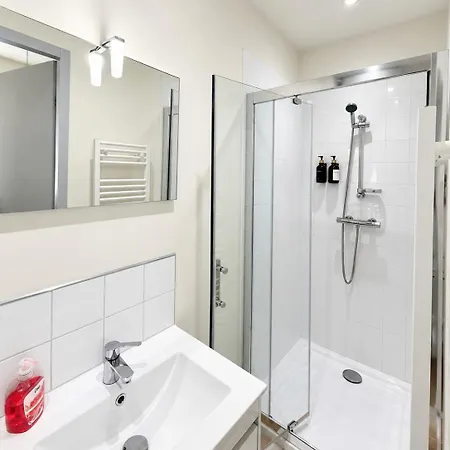 Dans Le Centre De 4 Personnes Apartment Montauban